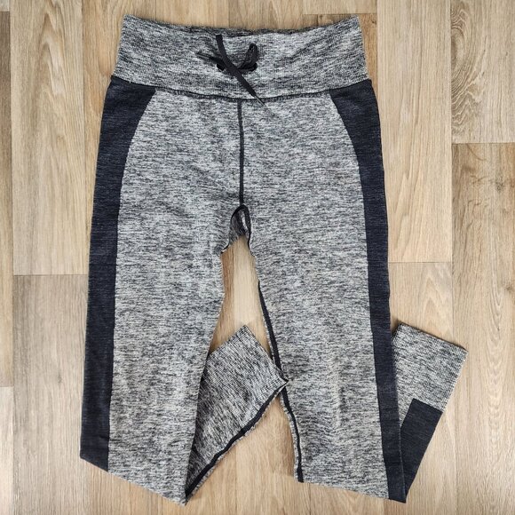 Pink‎ Active Women's Size Small Gray & Black Pull On Athletic Leggings - Picture 1 of 8